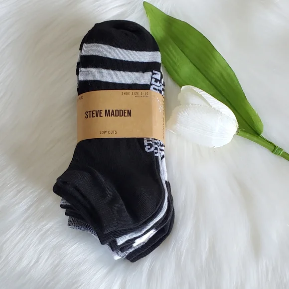 10 Pairs Steve Madden Low Cuts Socks - Picture 3 of 5